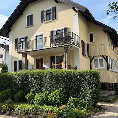 Alpnest I Lauterach